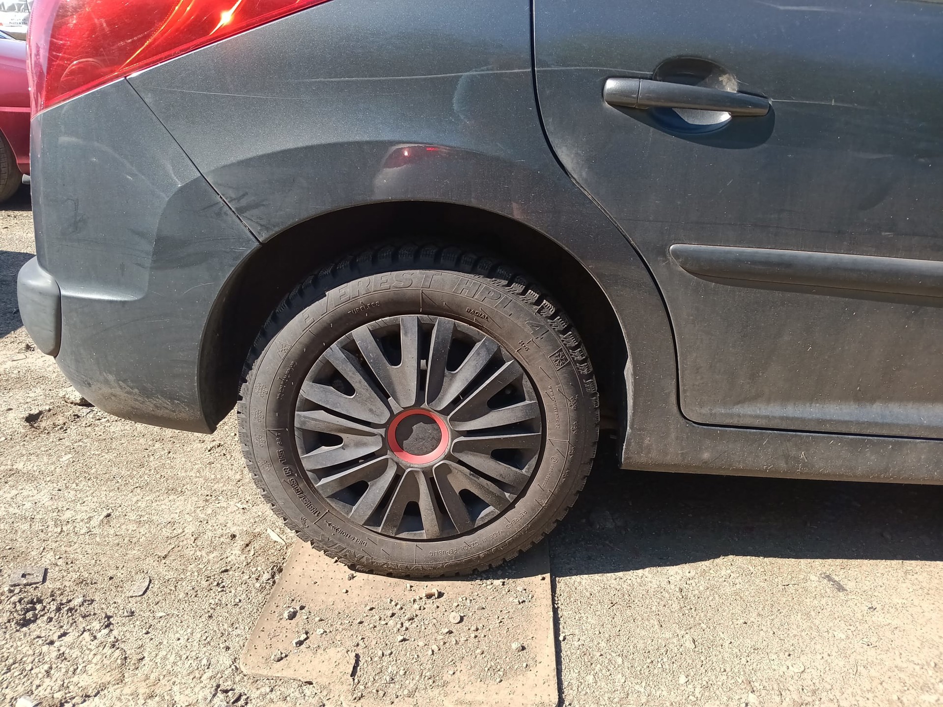 rear_right_wheel