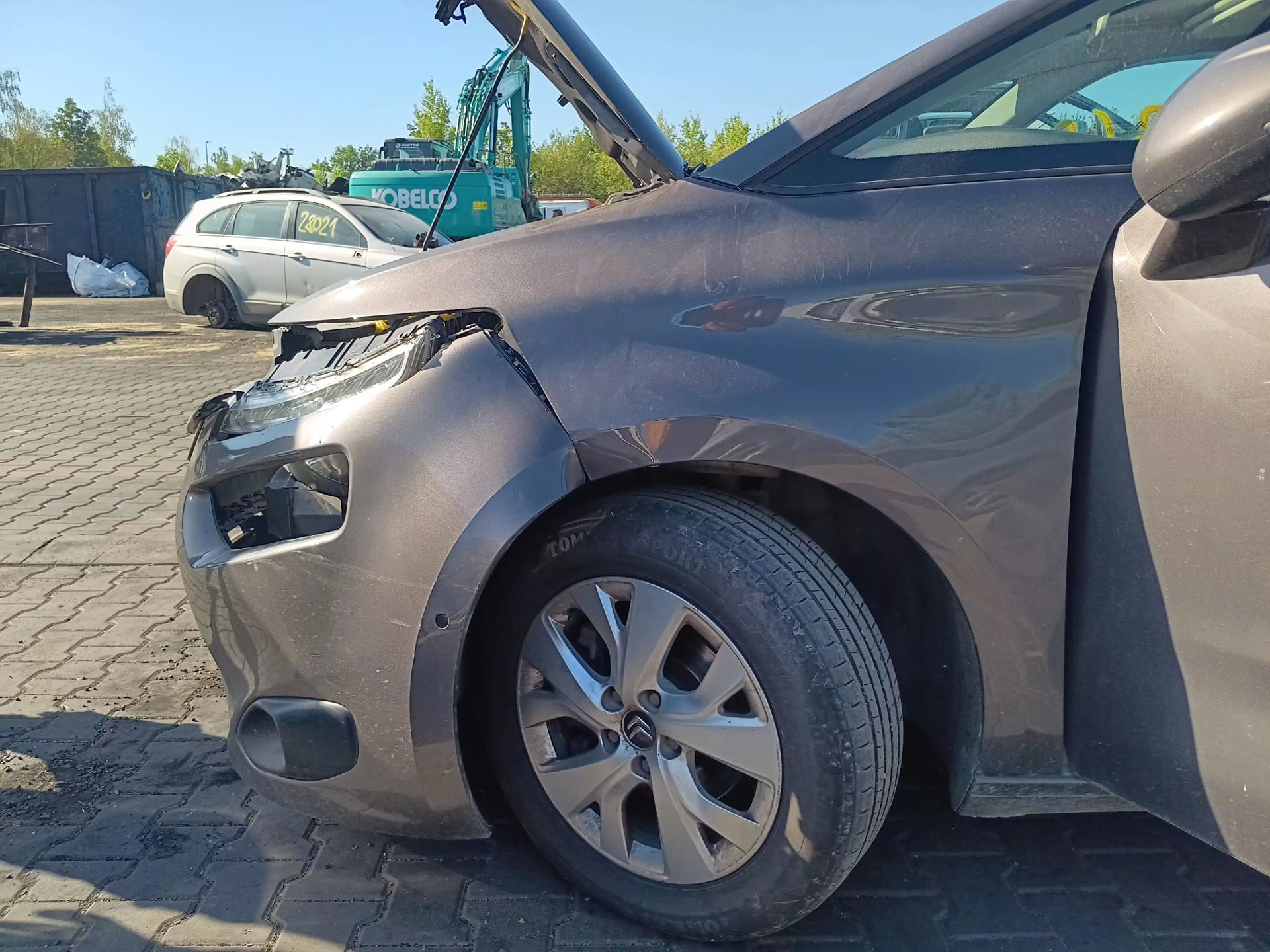 front_left_fender