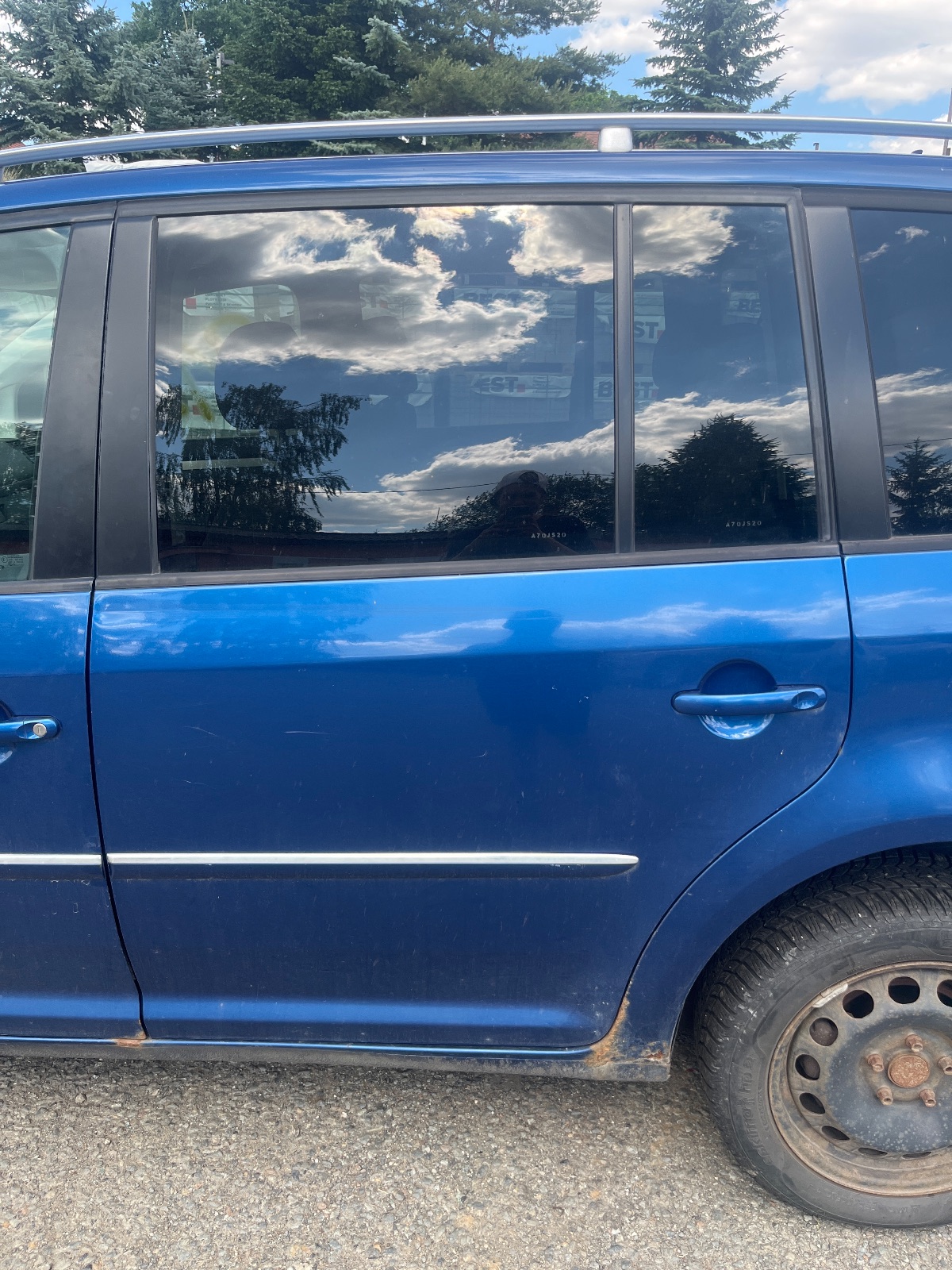 left_rear_door