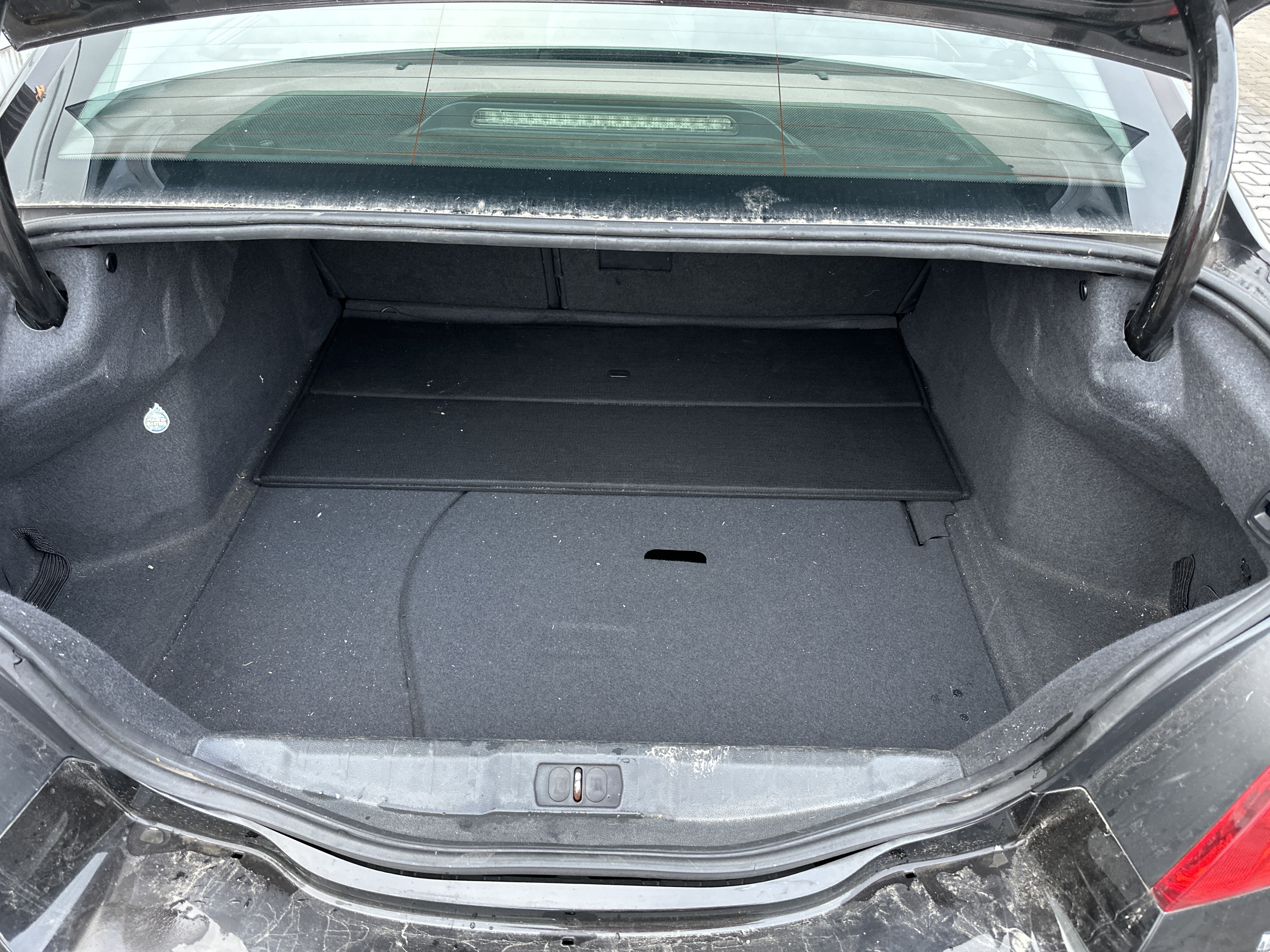 trunk_space
