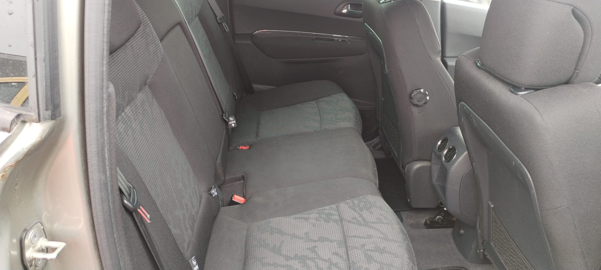 rear_seats
