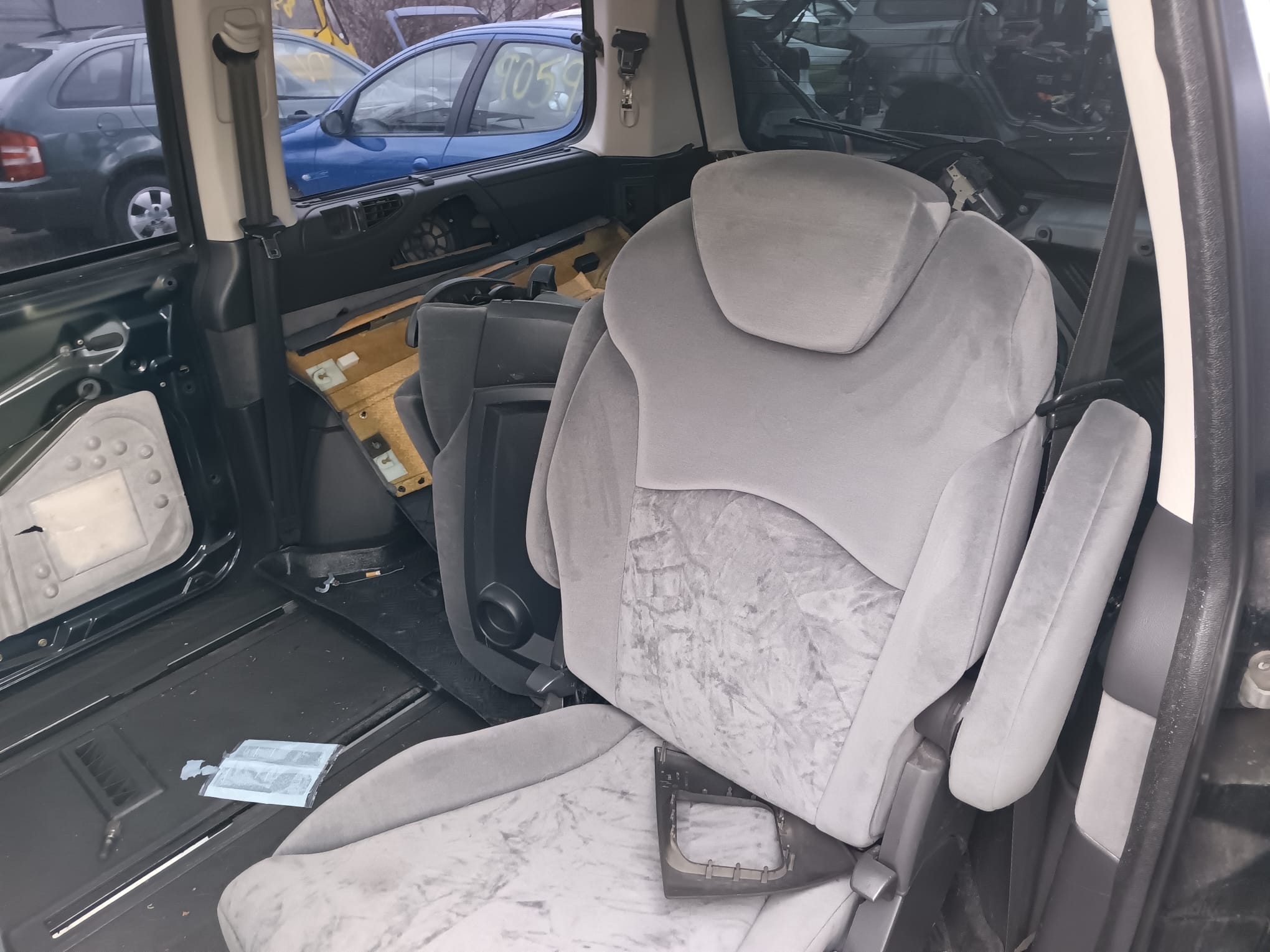 rear_seats