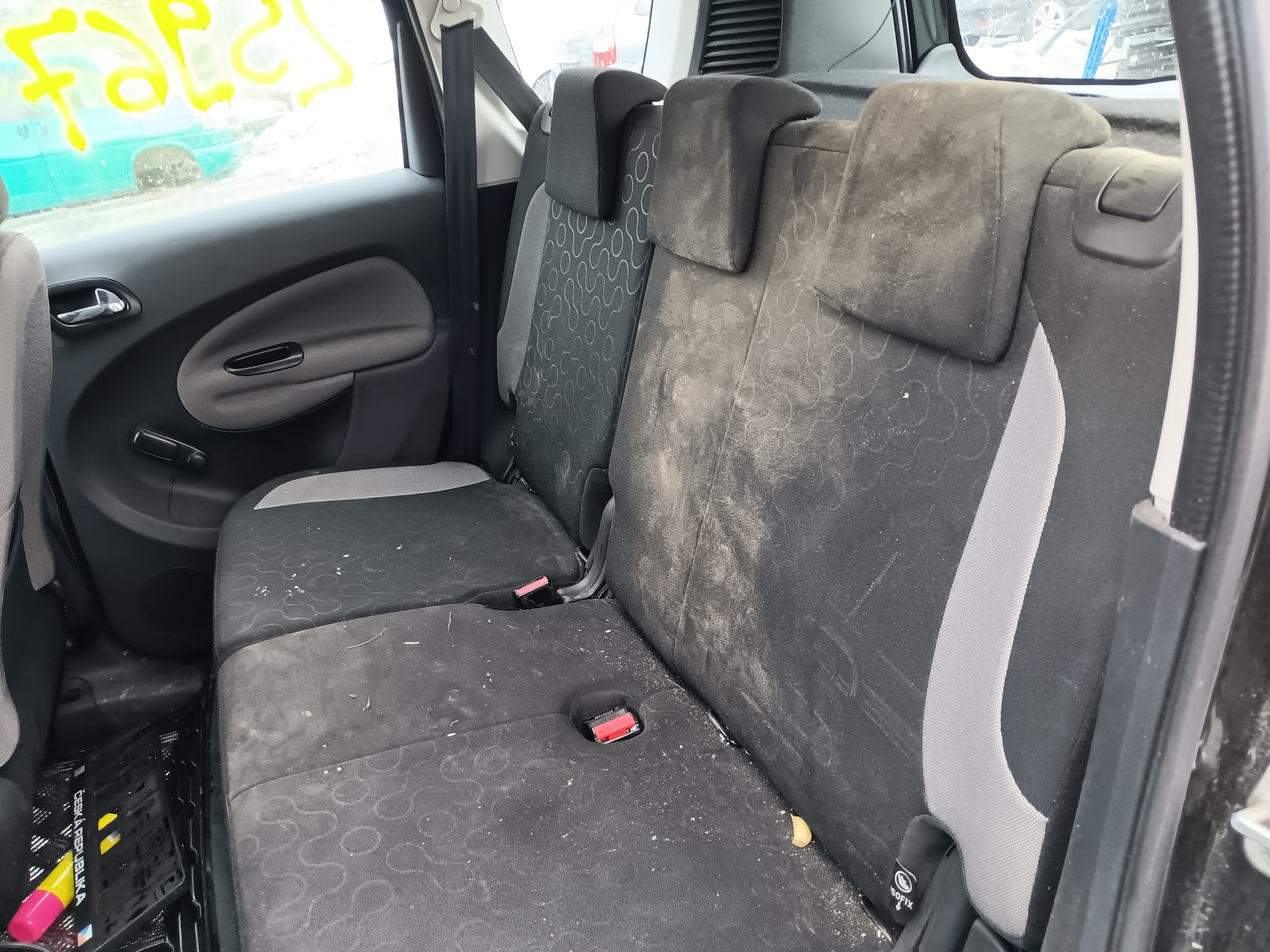 rear_seats