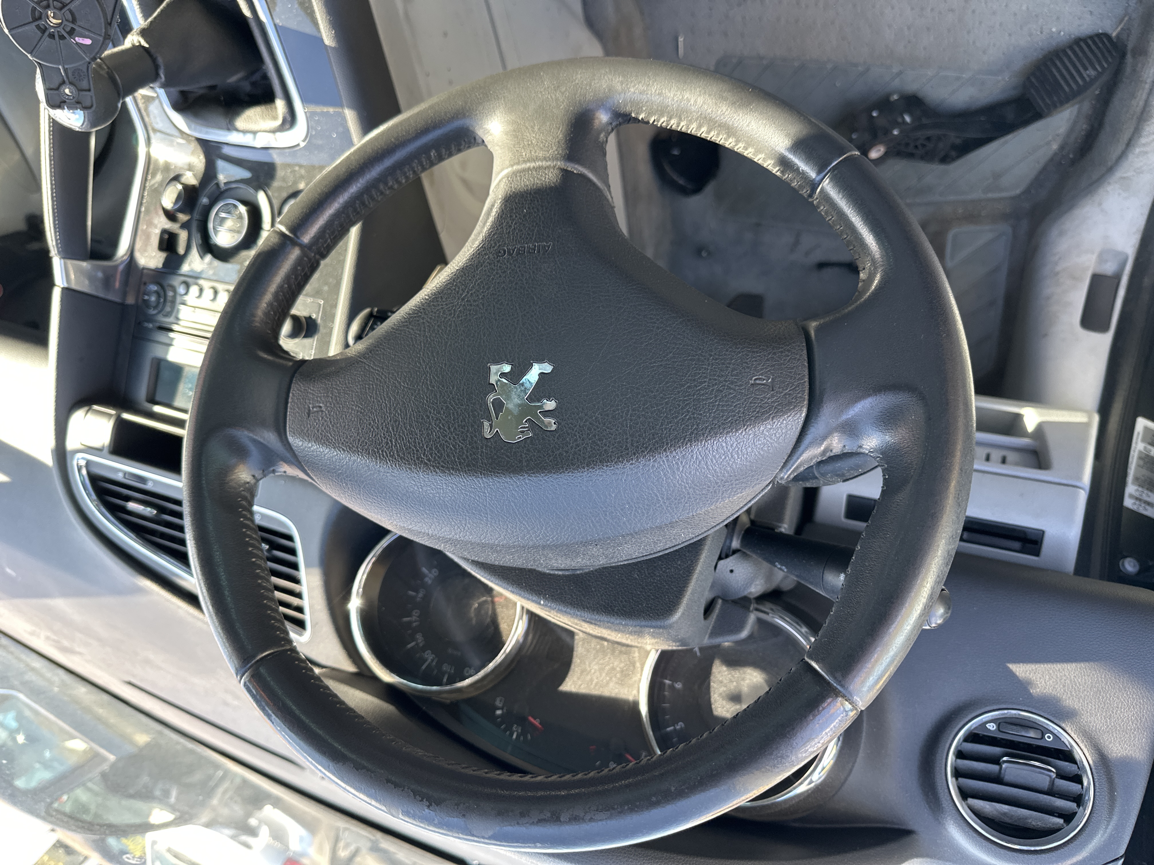 steering_wheel