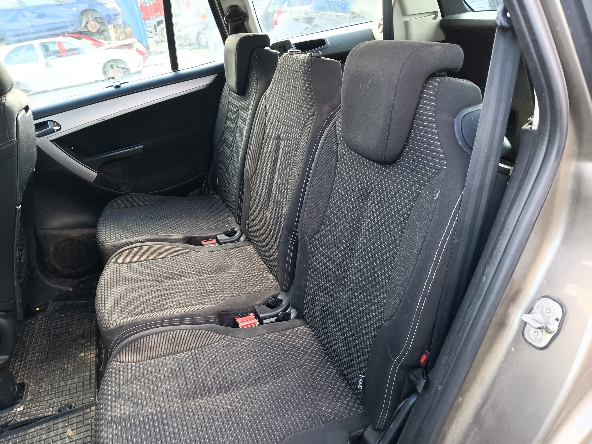 rear_seats