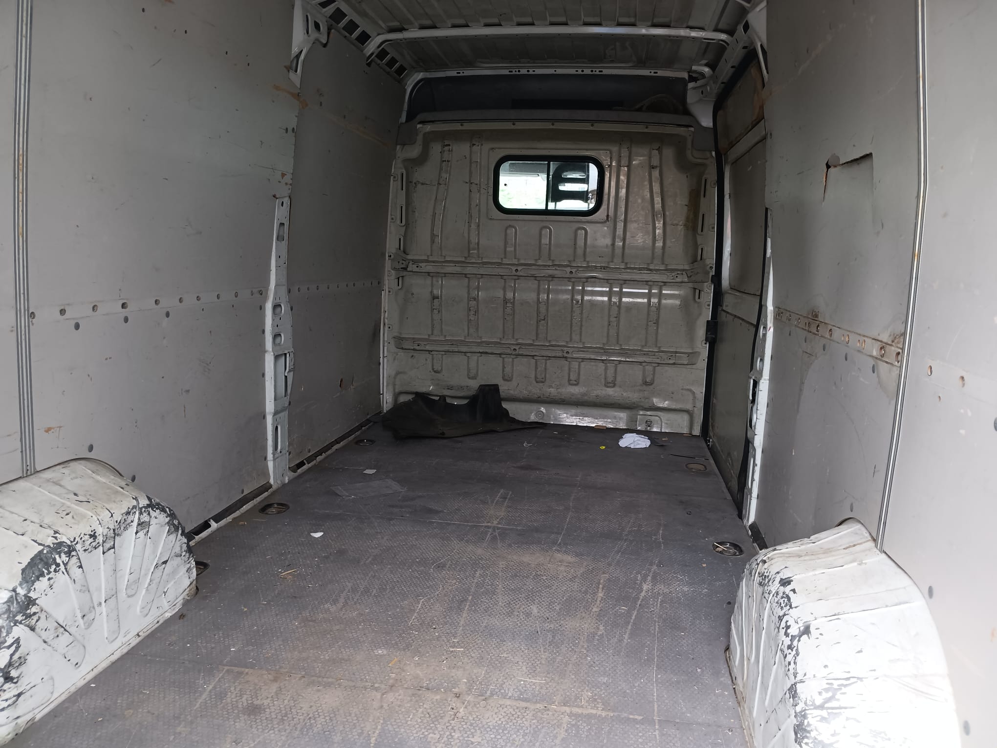 trunk_space