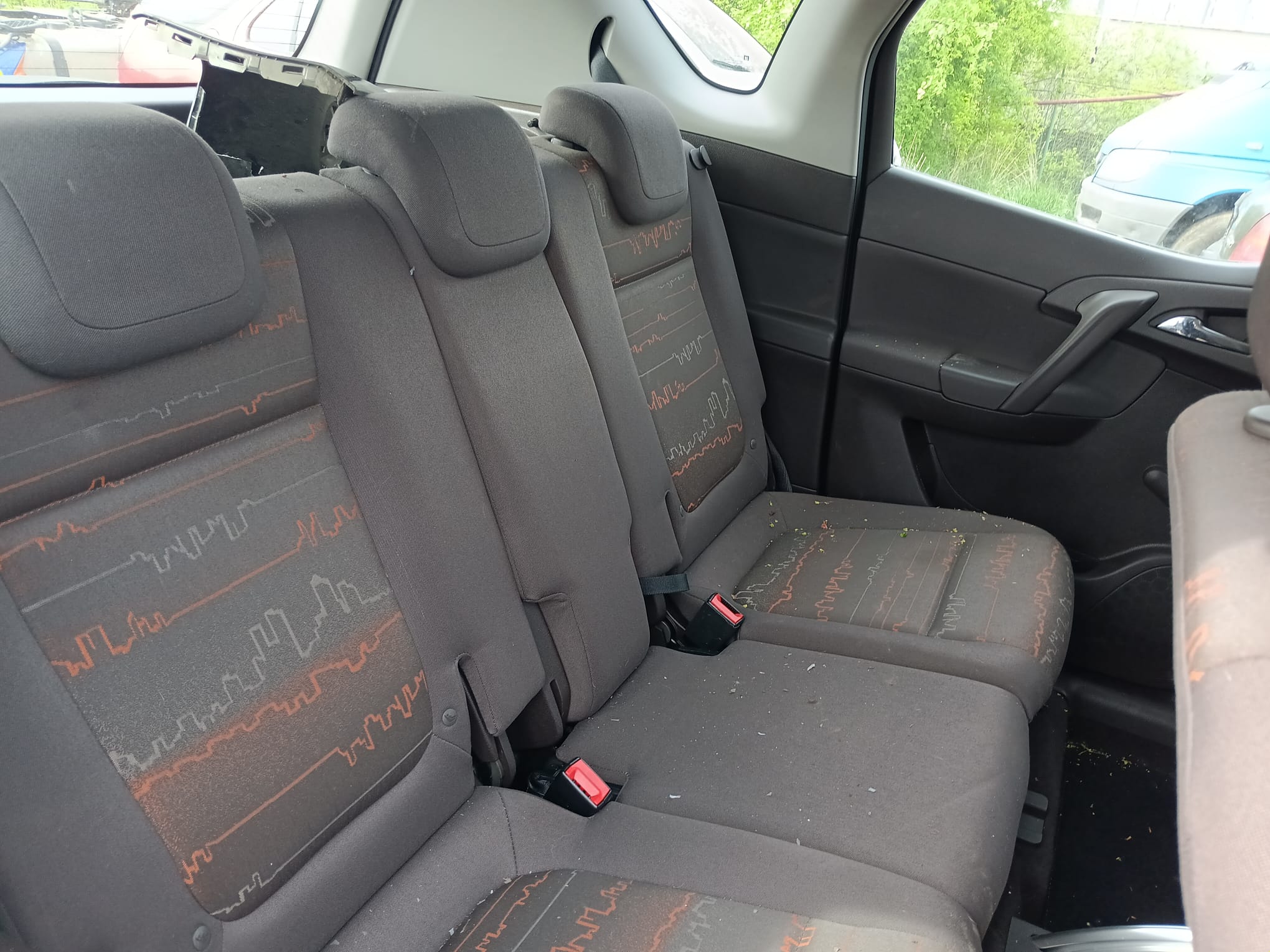 rear_seats