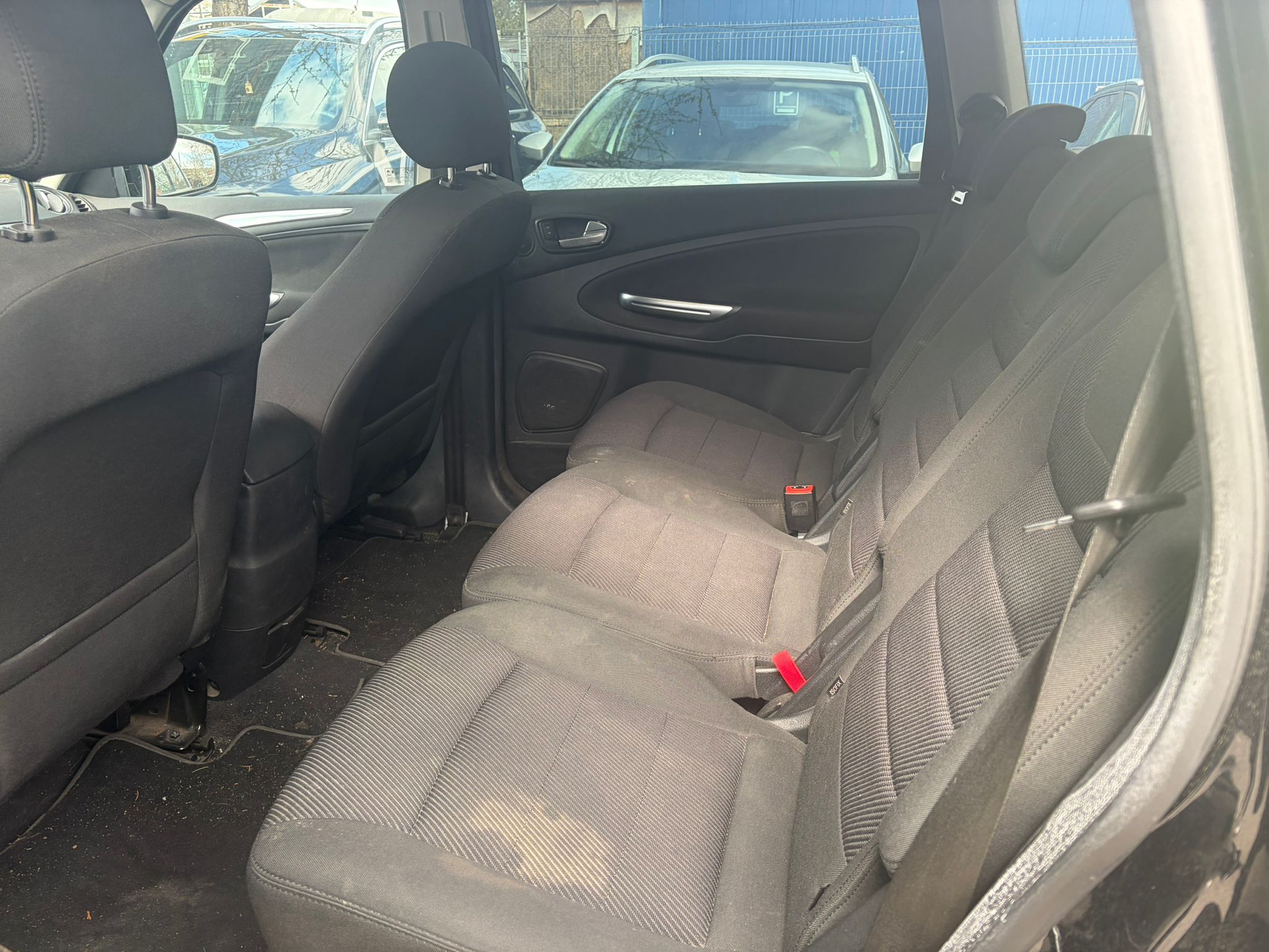 rear_seats