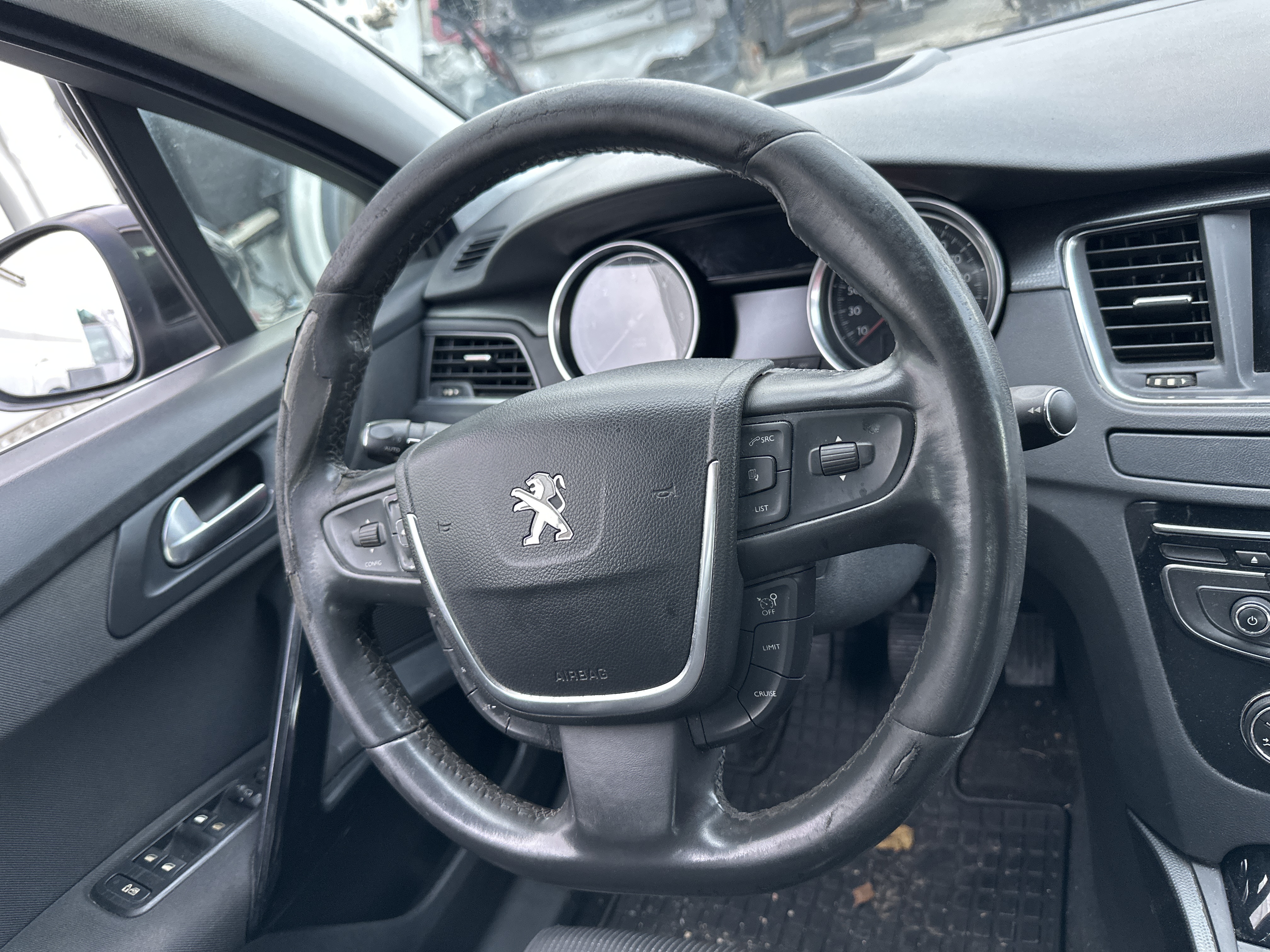 steering_wheel