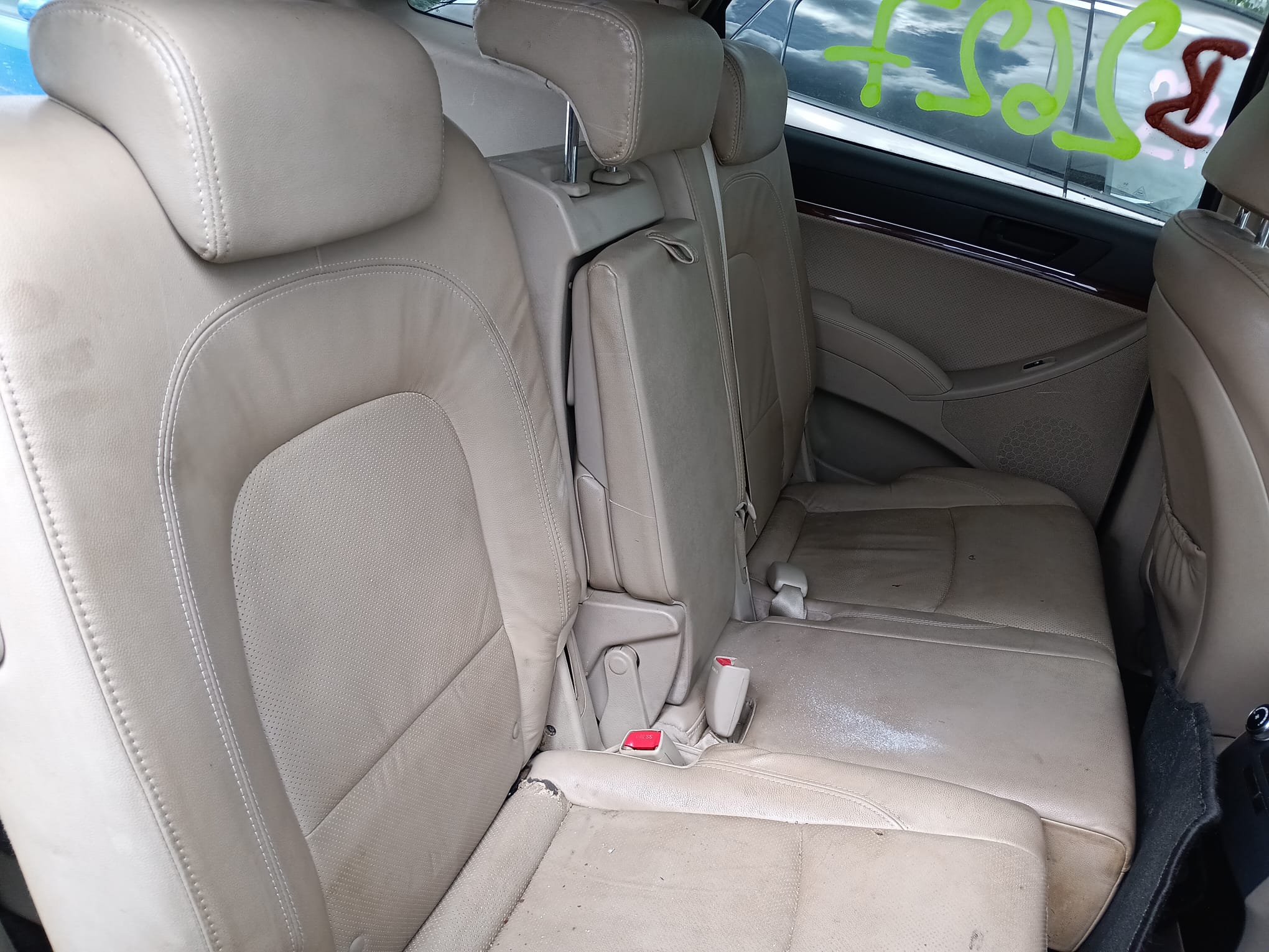 rear_seats