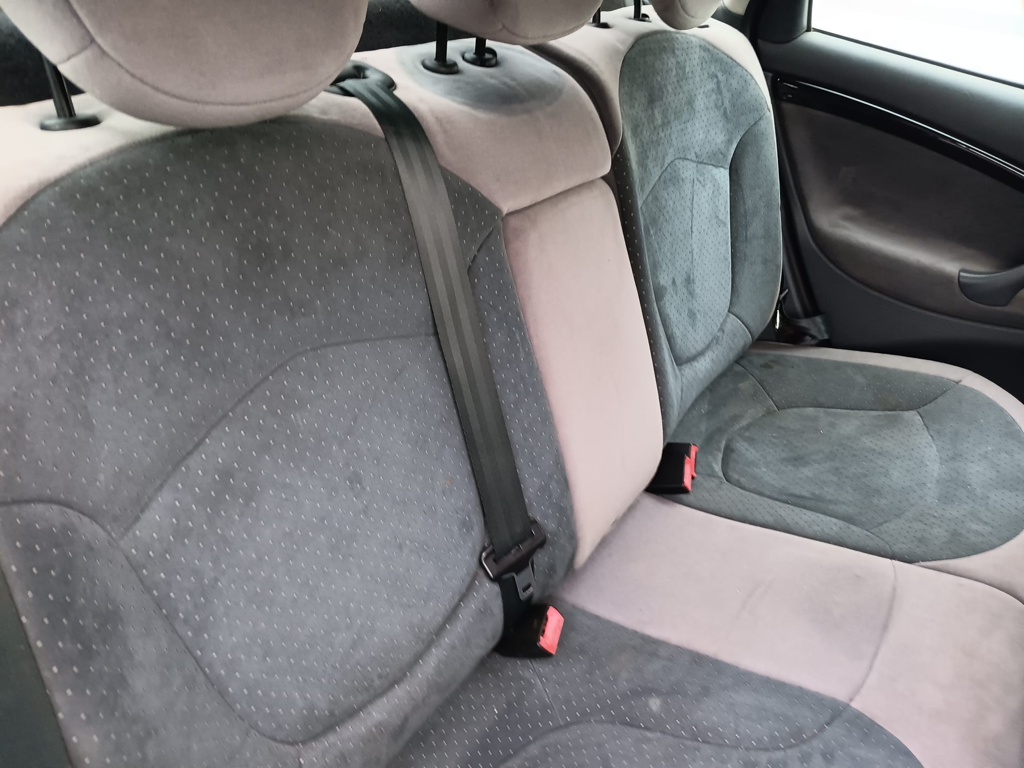 rear_seats