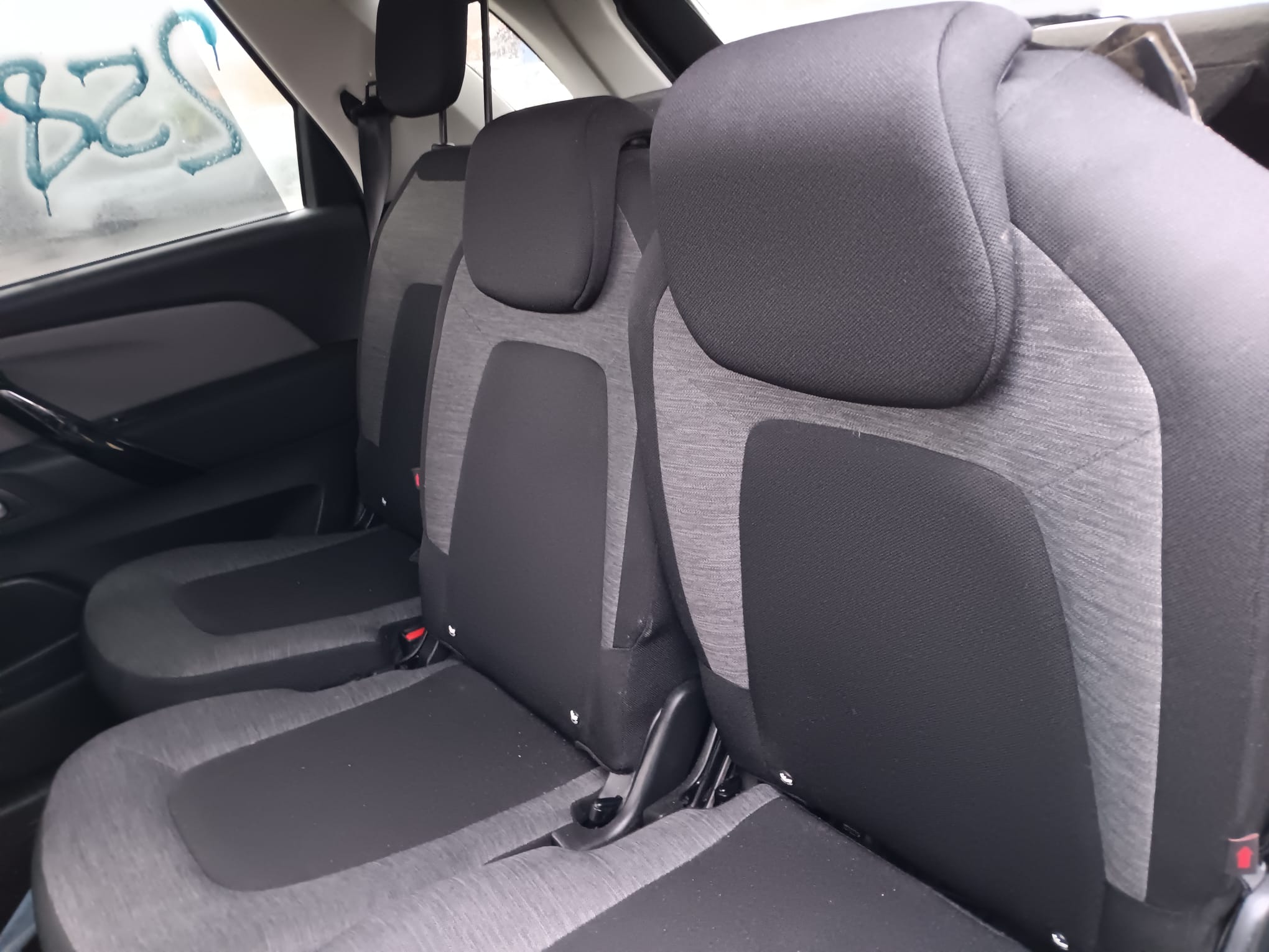 rear_seats