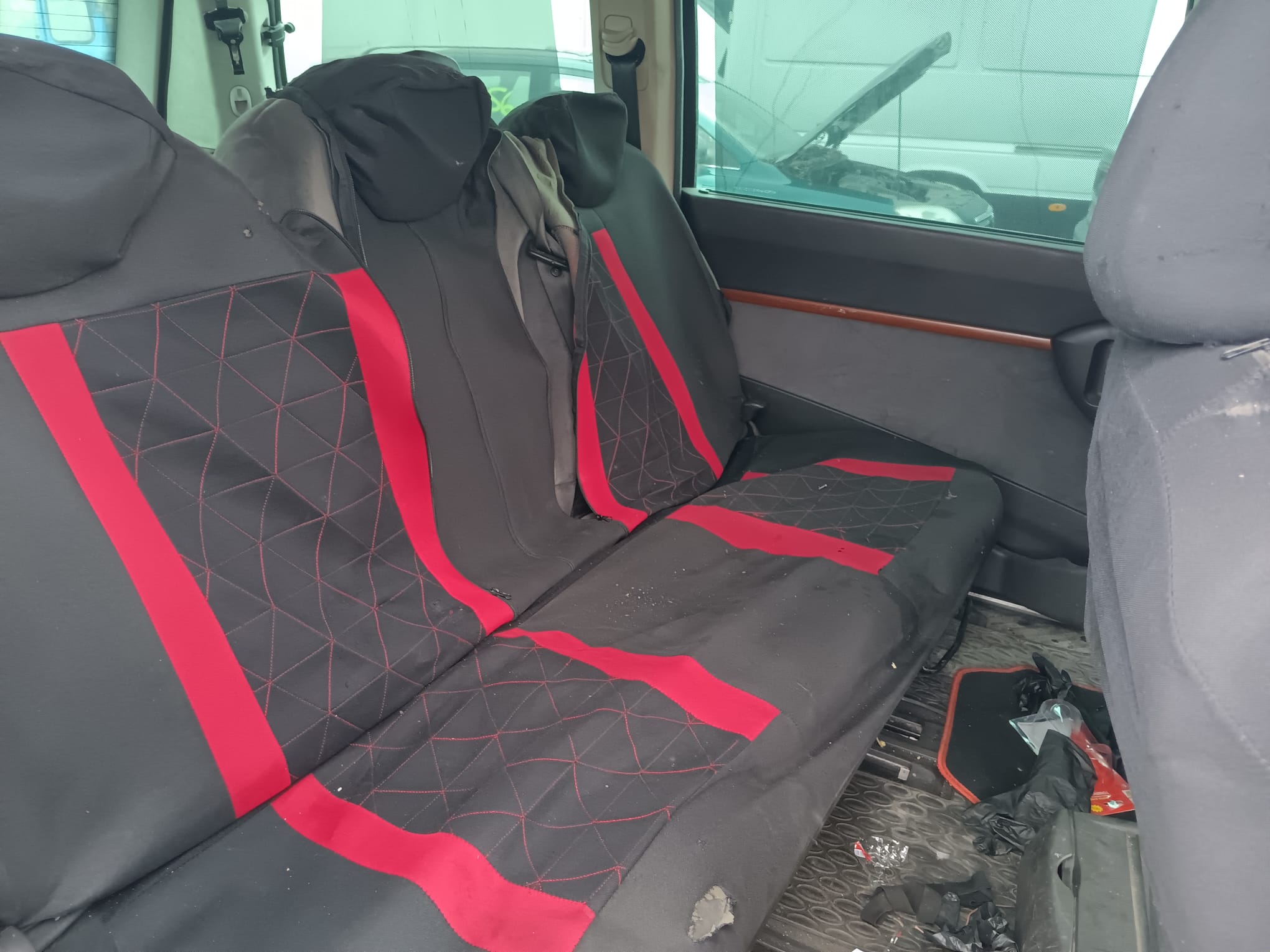 rear_seats