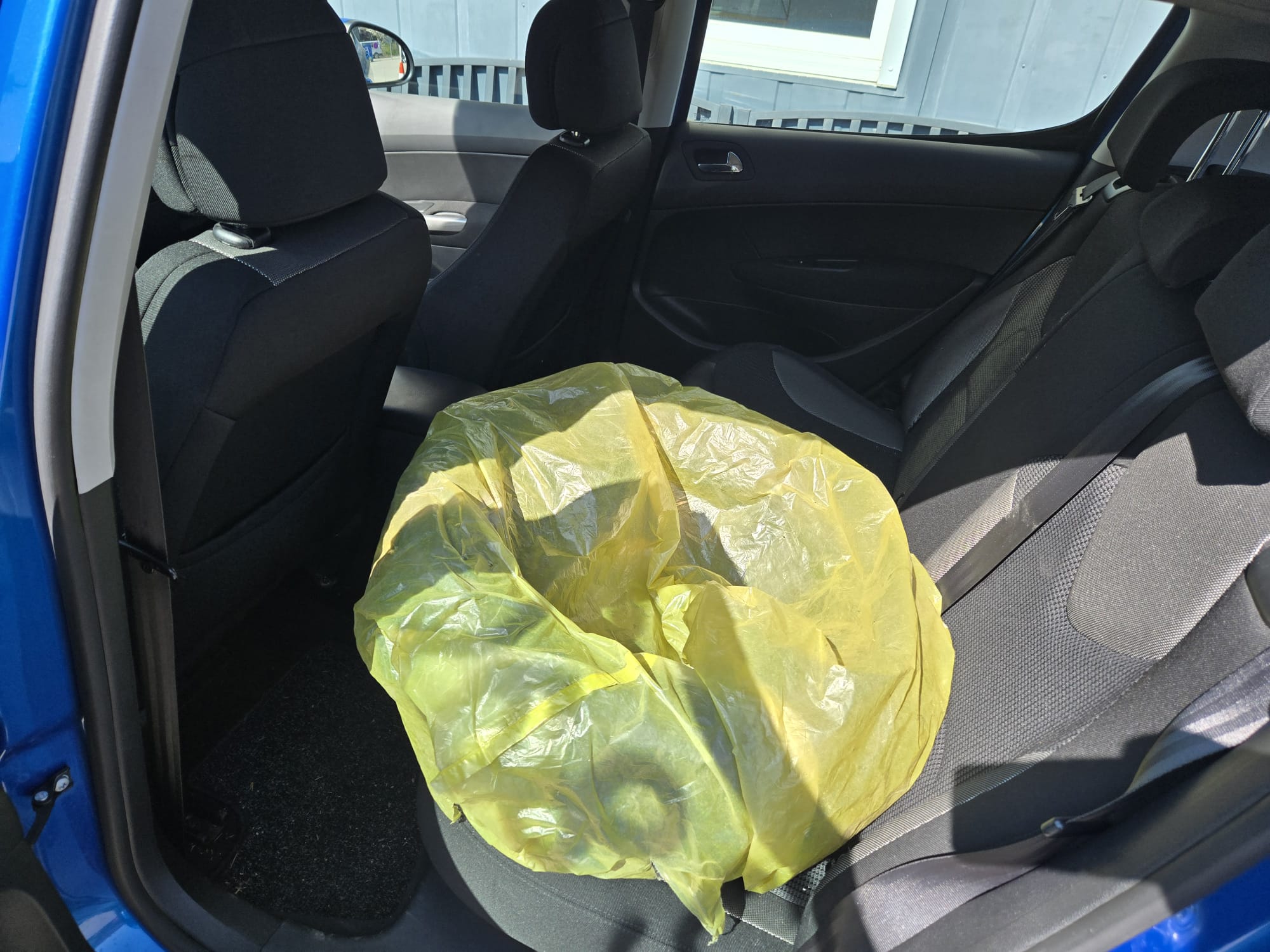 rear_seats