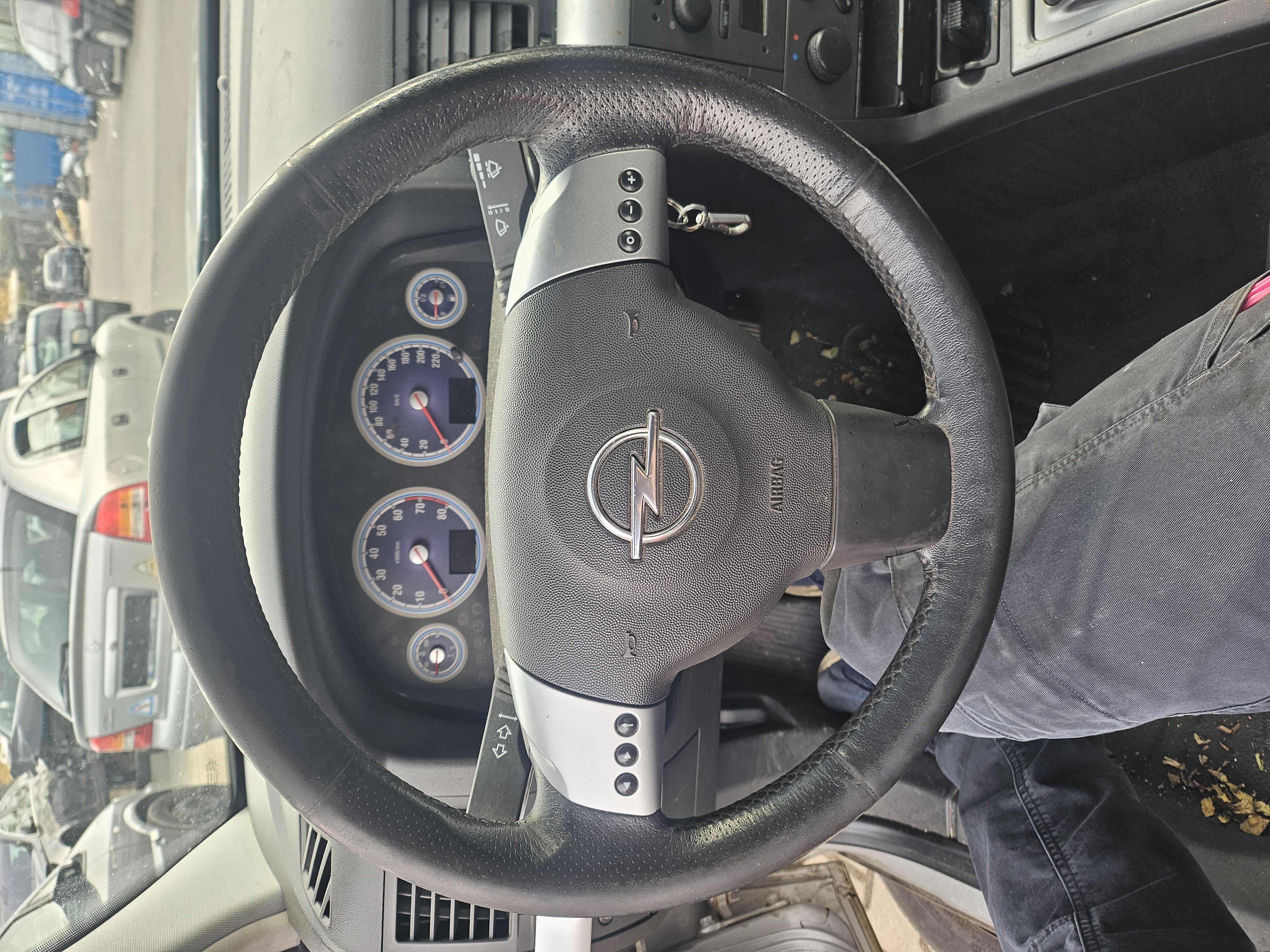 steering_wheel