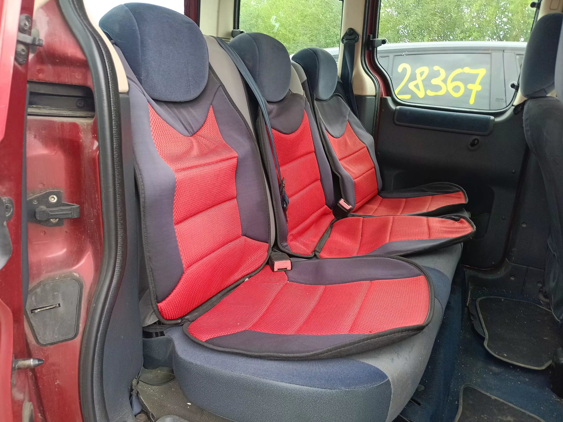 rear_seats