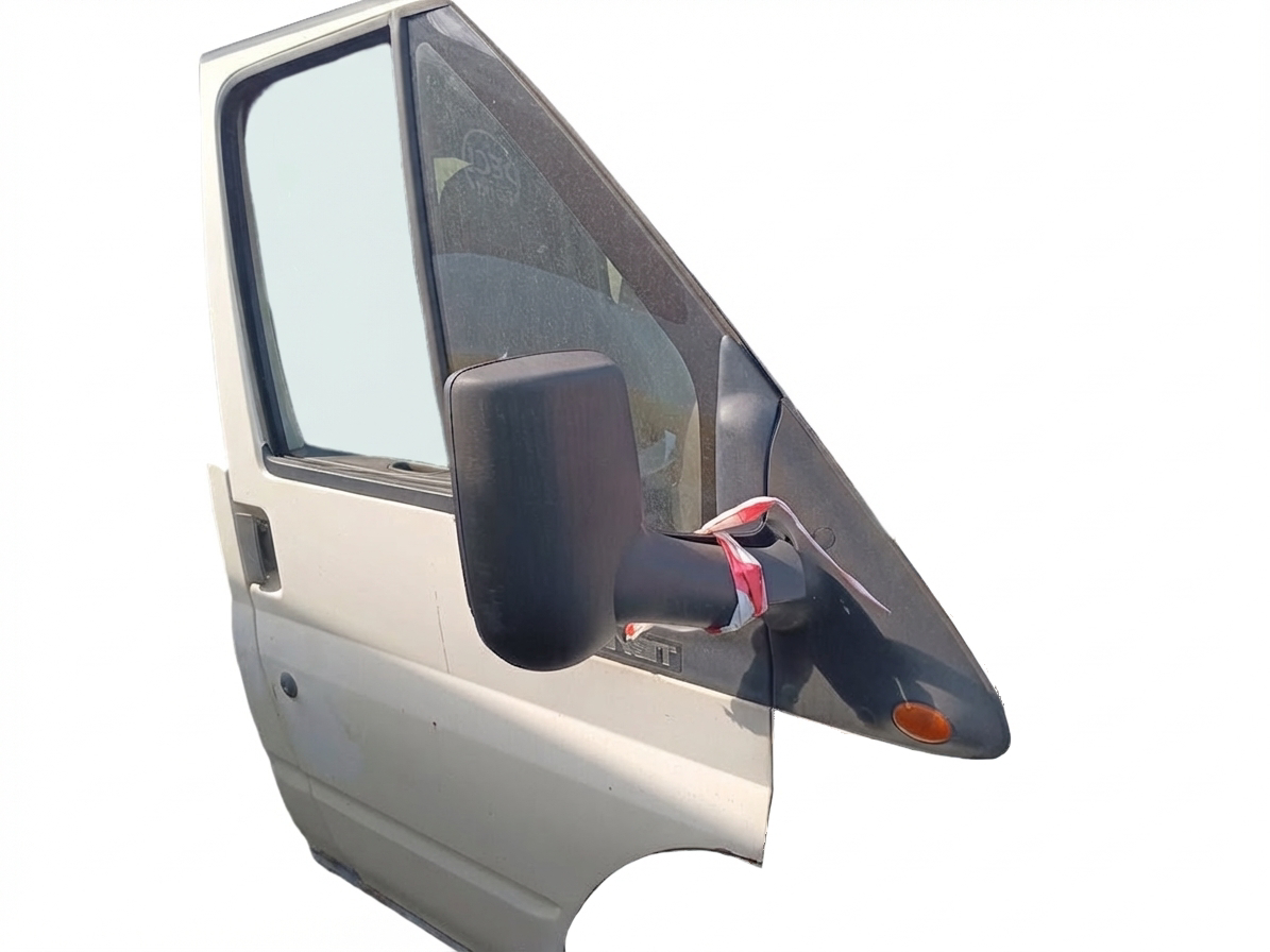 DVEŘE PŘEDNÍ PRAVÉ