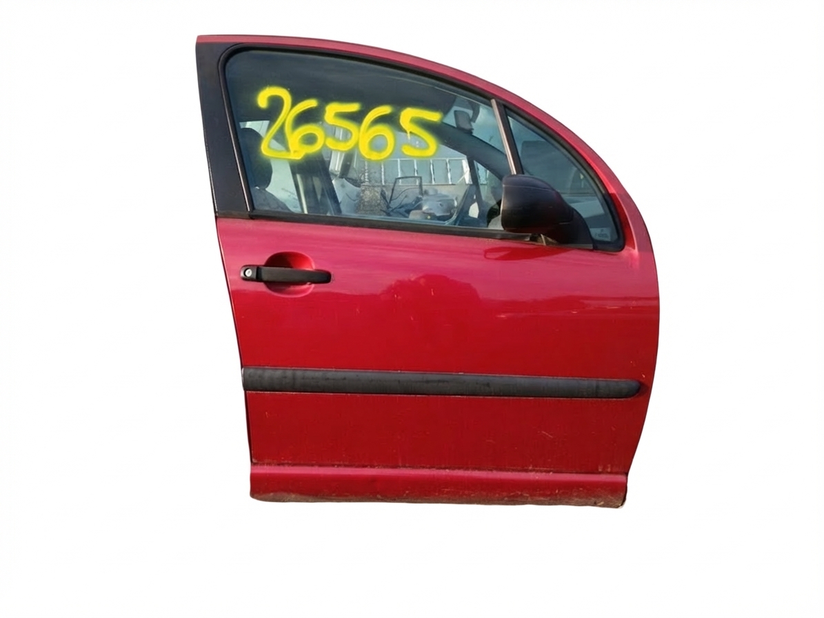 PŘEDNÍ DVEŘE; PRAVÝ